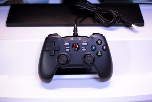 北通蝙蝠4游戲手柄 不足百元找回兒時(shí)樂趣